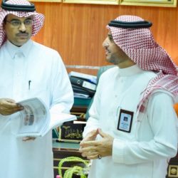 مدير ادارة الامن والسلامة بتعليم المجمعة يجتمع بحراس شركة ساند