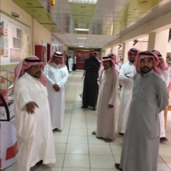 حضورمشرفةالأمن والسلامةبمكتب الدرب خطةإخلاءفرضيةبمدرسةتحليةالشقيق بالدرب
