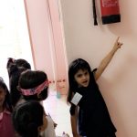 تفعيل الاسبوع التمهيدي للسلامه المدرسيه في الابتدائيه الاولى بقصر بن عقيل
